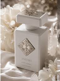 INITIO Musk Therapy 90 ml Extrait de Parfum— аромат чистоты, спокойствия и  внутренней гармонии. 🤍 Нежный белый мускус, сливочный сандал и лёгкие  цитрусовые ноты создают эффект «второй кожи» — мягкий, уютный и