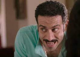 ضيف شرف قام بدور الشحات. Ù…Ø­Ù…Ø¯ ÙØ±Ø§Ø¬ Ù„Ù€ ÙÙŠ Ø§Ù„ÙÙ† Ø§Ù„Ø¨Ø¹Ø¶ Ø£ØµØ¨Ø­ ÙŠØ®Ø§Ù Ù…Ù†ÙŠ Ø¨Ø¹Ø¯ Ø´Ø®ØµÙŠØ© Ø³ÙˆÙ†ÙŠ Ø£Ø­Ø¯Ù‡Ù… Ø±ÙØ¶ Ø£Ù† Ø£Ù…Ø³Ùƒ Ù‡Ø§ØªÙÙ‡ Ø®Ø¨Ø± ÙÙŠ Ø§Ù„ÙÙ†