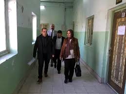 تنفيذ حملة اعادة تأهيل قسم اللغة الانجليزية في كلية الآداب جامعة بغداد كلية الآداب