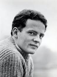 Jean Piazza's Instagram, Twitter & Facebook