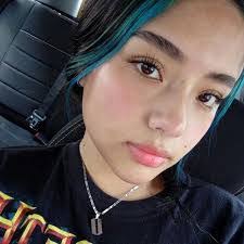 Isabella Bustamante's Instagram, Twitter & Facebook