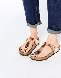 Birkenstock Arizona Rose Gold Sale Birkenstock Birkenstock Gizeh Metallic Copper Slider Flat Sandals At Asos Con Imagenes Zapatos De Chicas Zapatos Mujer Sandalias