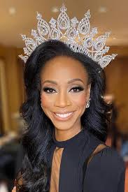 MTSU alumna Dixon crowned United States of America's Mrs. 2022 in Las Vegas 