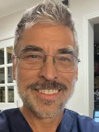 Dr. Carlos Herrera, MD: Internal Medicine Doctor