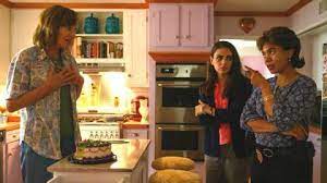 Entonces ella entierra su cuerpo y se aprovecha del creciente. Breaking News In Yuba County 2021 Film Trailer Kritik