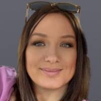 Lorna Bishop's Instagram, Twitter & Facebook