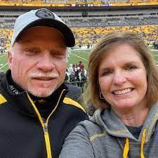 Michele Brownlee's Instagram, Twitter & Facebook