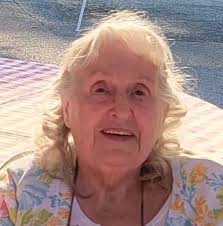 Audrey Sheets's Instagram, Twitter & Facebook