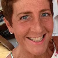 Mandy Halstead's Instagram, Twitter & Facebook