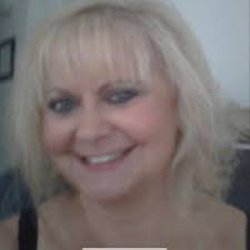 Kandy Thomas (@loves2sing24)