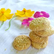Bebola bijan juga popular khususnya di daerah pekan cina. Biskut Bijan Rangup Iezahj S Kitchen