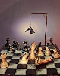 The ƒallen King Chess Chess Board Chess Game