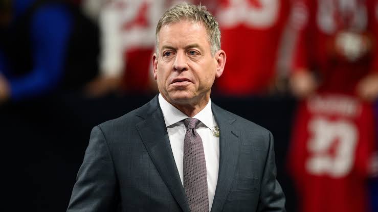 Like Tom Brady, Troy Aikman Will Have Restricted Access to NFL Teams After  Taking Dolphins Job