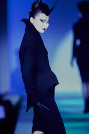 Krzysztof leon dziemaszkiewicz & manfred thierry mugler. The Most Outrageous Spell Binding Beauty Looks From Thierry Mugler Dazed Beauty