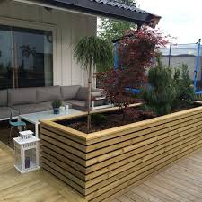 Plantekasse Terrassen Plantekasse Terrassen Upphojda Tradgardsbaddar Plantekas Lilly Is Love In 2020 Garten Terrasse Terrassengarten Garten