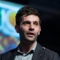 Ariel Raz's Instagram, Twitter & Facebook