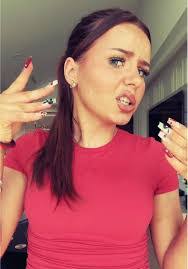 Alice Oakley's Instagram, Twitter & Facebook