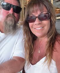 Am in PDI until 10th December If anyone would like a travel companion to  see different places drop me a line ps I can't walk fast !! lol