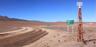 La región occidental de bolivia se ha convertido en la ruta de grupos de venezolanos, que en las últimas semanas han decidido. Bolivia Abrira Zanjas En Frontera Con Chile Para Evitar Contrabando