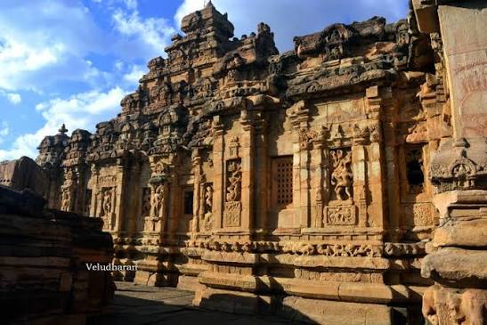 VELUDHARAN TEMPLES VISIT : The Virupaksha Temple / விருபாக்ஷர் கோயில், Pattadakal, Bagalkot District, Karnataka.