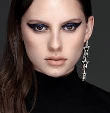 Dinorah Freelance — Agencia Blanca