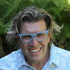 Andie Steele-Smith, aka the Gang Pastor (@andiess)