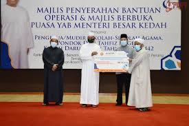 Menerima bantuan isentif (sar sahaja) setelah memorandum persefahaman (mou) berpeluang diserap ke dalam perkhidmatan kerajaan. Kerajaan Negeri Bantu Institusi Pendidikan Agama