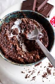 5 Minute Gooey Molten Chocolate Mug Cake Hbh Recipe Chocolate Mug Cakes Mug Recipes Dessert Recipes