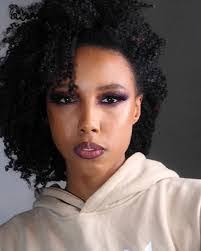 Tia Luke's Instagram, Twitter & Facebook