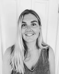 Monique Ayers's Instagram, Twitter & Facebook