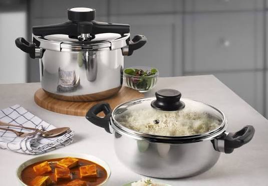 Pressure cooker buying guide 2026