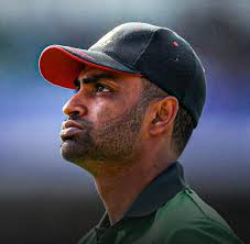 Vintage Cricket With Waqar