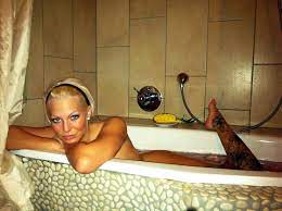 Latest hindi hd video songs free download. Mit Caracum In Der Badewanne