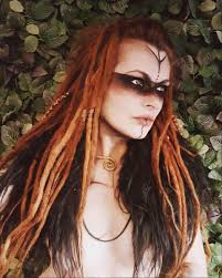 This hairstyle demonstrates how straight hair with dreads can combine to showcase a unique hairstyle. Uzivatel Moth Na Twitteru White People Can T Have Dreads Cause That S Cultural Appropriation Laughs In Nordic Viking