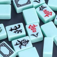 Hay una gran selección, con variaciones para cualquier jugador. Juegos Y Accesorios Mah Jong Azulejos Juego De Mesa Juegos De Mahjong Chino Tradicional Juego Chino Mahjong Entretenimiento Mejor Regalo For El Amante De Mahjong Mahjong Magnetica Adecuado For Mahjong Maquina Juguetes