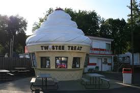 Sea view snack bar brings you ice cream on the waterfront! Twistee Treat Franchise Ice Cream Shaped Buildings Silly America