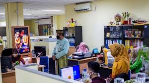 Check spelling or type a new query. Digaji Mulai Rp 2 95 Juta Total Tenaga Honorer Di Pemko Batam Saat Ini 6 473 Orang Tribun Batam