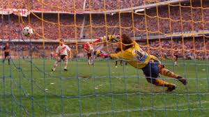 ¿quién estará a cargo del var? Las Tres Veces Que Boca Y River Definieron Por Penales Goal Com