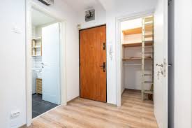 Gaseste apartamentul potrivit nevoilor tale doar pe imobiliare.ro, in sectiunea inchirieri apartamente. De Inchiriat 2 Camere Eroii Revolutiei Parcul Carol Alpha Properties