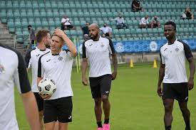 The initial goals odds is 3.25. Sappinen S Late Goal Hands Flora Tallin Win Over Ten Man Hibernians
