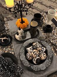 Fiesta Foundry Skull And Vine Tablescape At Hlcca 2019 Conference Gr Fiesta Dinnerware Fiesta Dinnerware