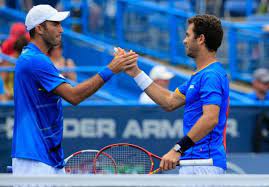 Click pe numele țării din meniul din stânga și selectați turneul dorit. Live Blog Turneul Campionilor Atp Londra 2019