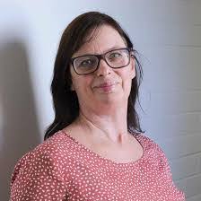 Louise Harding's Instagram, Twitter & Facebook