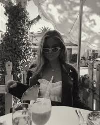 Aesthetic Black And White Fashion Photos I Find I Miss You In The Tiniest Moments Between The Seconds Black And White Aesthetic Black And White Pictures White Aesthetic Photography