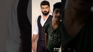 وفي الركعة الثانية يكبر خمساً ويقرأ بسورة الغاشية أو بسورة القمر ، وبعد الصلاة يخطب الإمام خطبة يذكر فيها الناس ويعظهم. Ø³ÙŠÙ Ù†Ø¨ÙŠÙ„ Ù‚Ø¨Ù„ Ø§Ù„Ø´Ù‡Ø±Ø© ÙˆØ¨Ø¹Ø¯ Ø§Ù„Ø´Ù‡Ø±Ø© Youtube