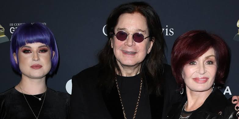 Kelly Osbourne Pens Heart-Wrenching Letter on Sharon, Ozzy's Anniversary