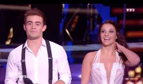 Cette dernière émission de danse avec les stars, dans laquelle tous les candidats étaient de retour, a été marquée par une danse de pamela anderson. Danse Avec Les Stars Le Debrief S09 Ep06 Danses Avec La Plume L Actualite De La Danse