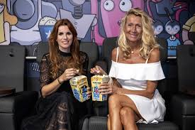 De afgelopen weken kon iedereen het iconische programma tien om te zien helemaal herbeleven bij vtm. Anne De Baetzelier Viert Kerst Samen Met Haar Drie Uitgezwor Gazet Van Antwerpen Mobile