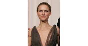 Escolha entre premium de natalie portman 2005 da melhor qualidade. Natalie Portman 2005 25 Of The Best Oscars Beauty Looks From The 90s 00s And Now Popsugar Beauty Photo 8
