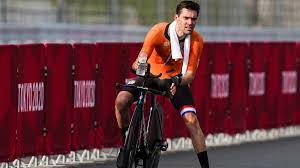 Statistics of matches, teams, languages and platforms. Vn News Ticker Tom Dumoulin To Continue Racing At Benelux Tour Swiss Cycles